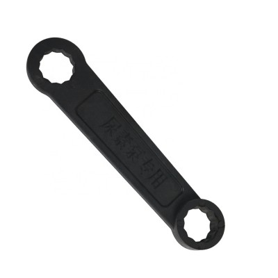 Special wrench for general urea pump